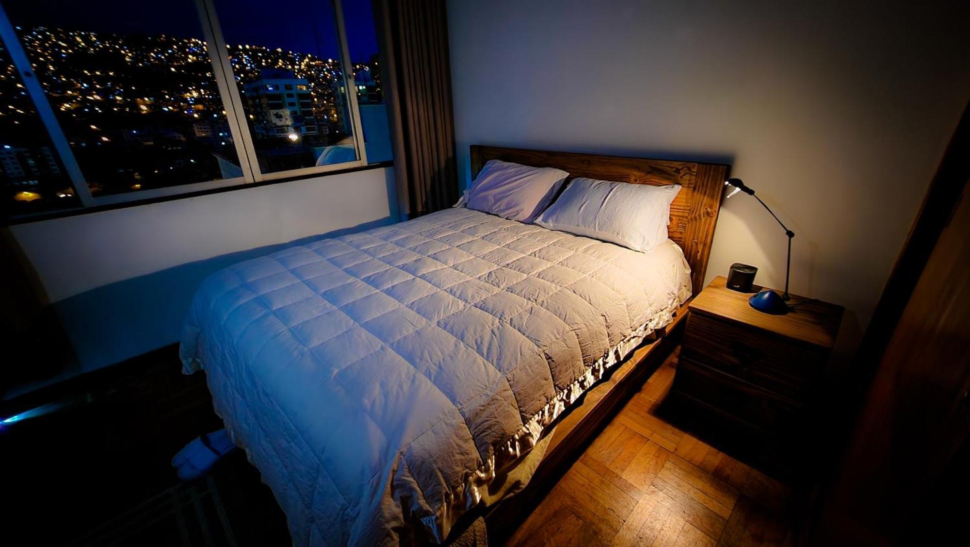Comodo Amplio Con Lindas Vistas Sector Embajadas Piso Alto Apartamento La Paz